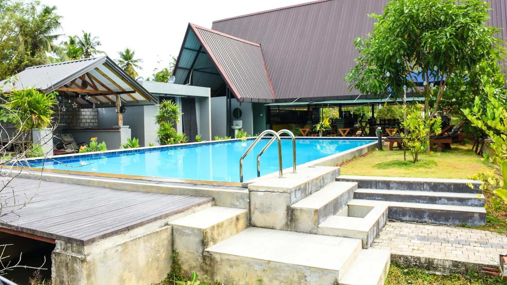 Steps Garden Resort Negombo 3*,  Sri Lanka