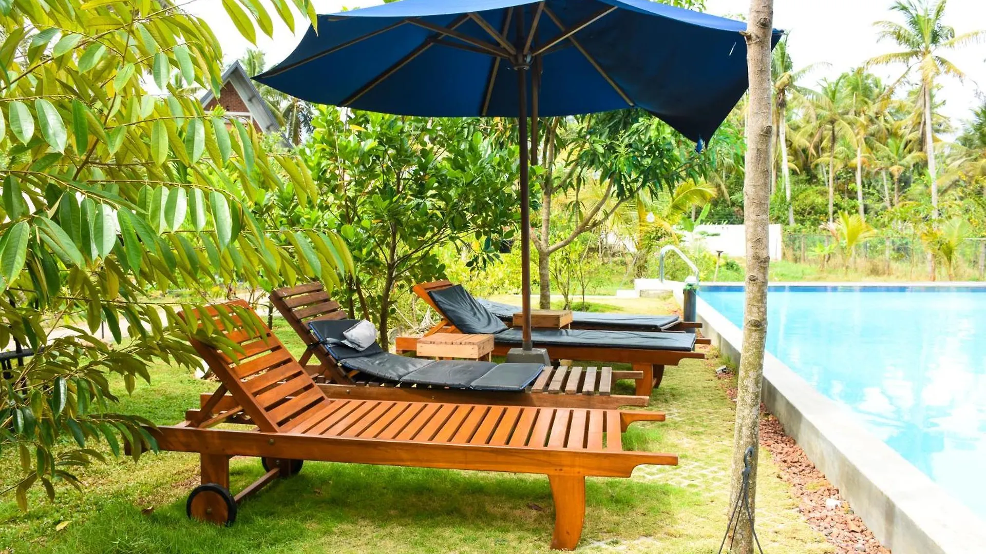 Steps Garden Resort Negombo 3*,