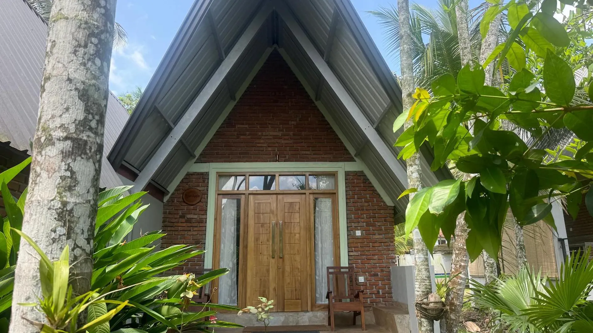 Steps Garden Resort Negombo Hotel
