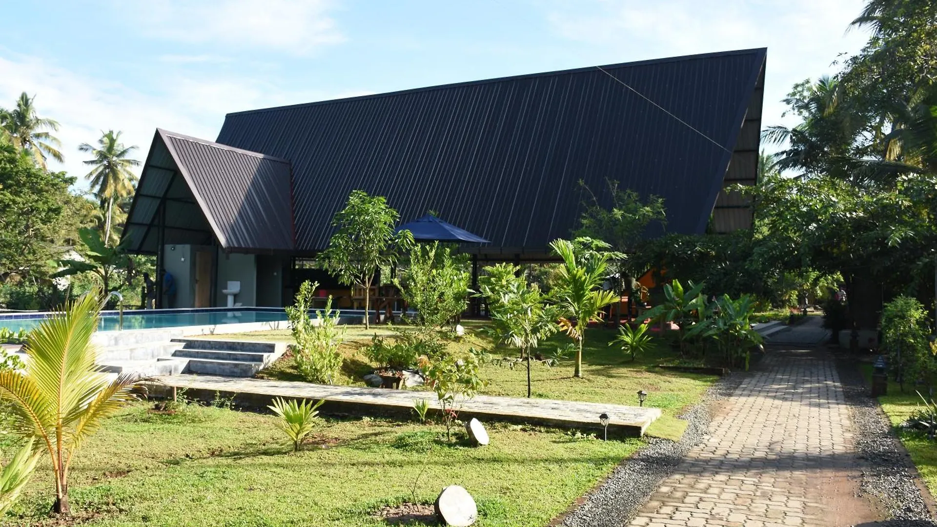 Hotel Steps Garden Resort Negombo
